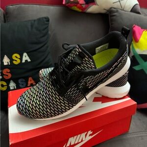 Nike Roshe Flyknit Multicolor sz 13